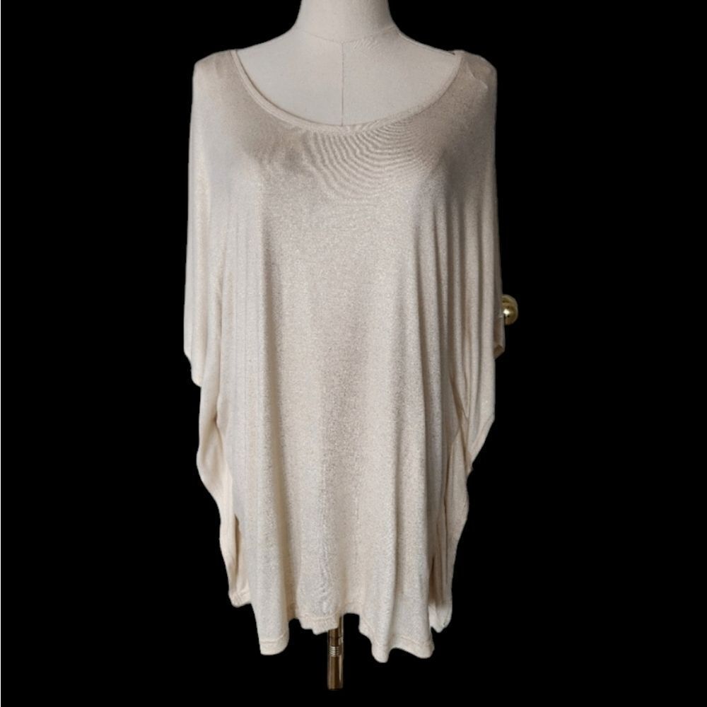 NWOT Gold H&M lightweight top - Size Medium